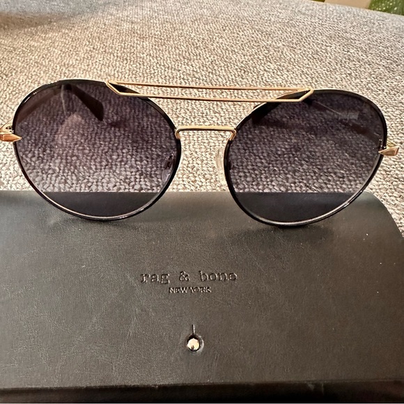 NWT RAG & BONE RNB1011/S RHL/9O Gold Black/Dark Gray Gradient Sunglasses